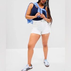 GAP 4" High Rise Stride Shorts Off White Size‎ 8/29 Tall
